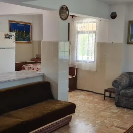 بيت للعطل Oliven Ernte Und Baden Im Sandbucht Im November ألاتشاتي